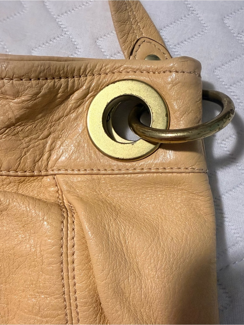 Coach Vintage, Madison pale Yellow Pebbled Leather Hippie Tote Shoulder Bag. - Picture 11 of 11